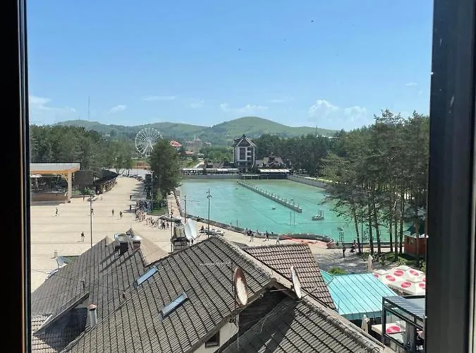 Avram 아파트 즐라티보